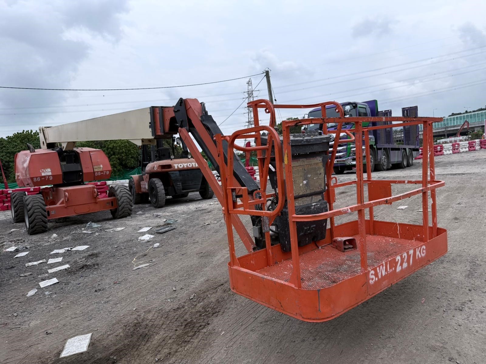 Telescopic Boom Lift - View 2